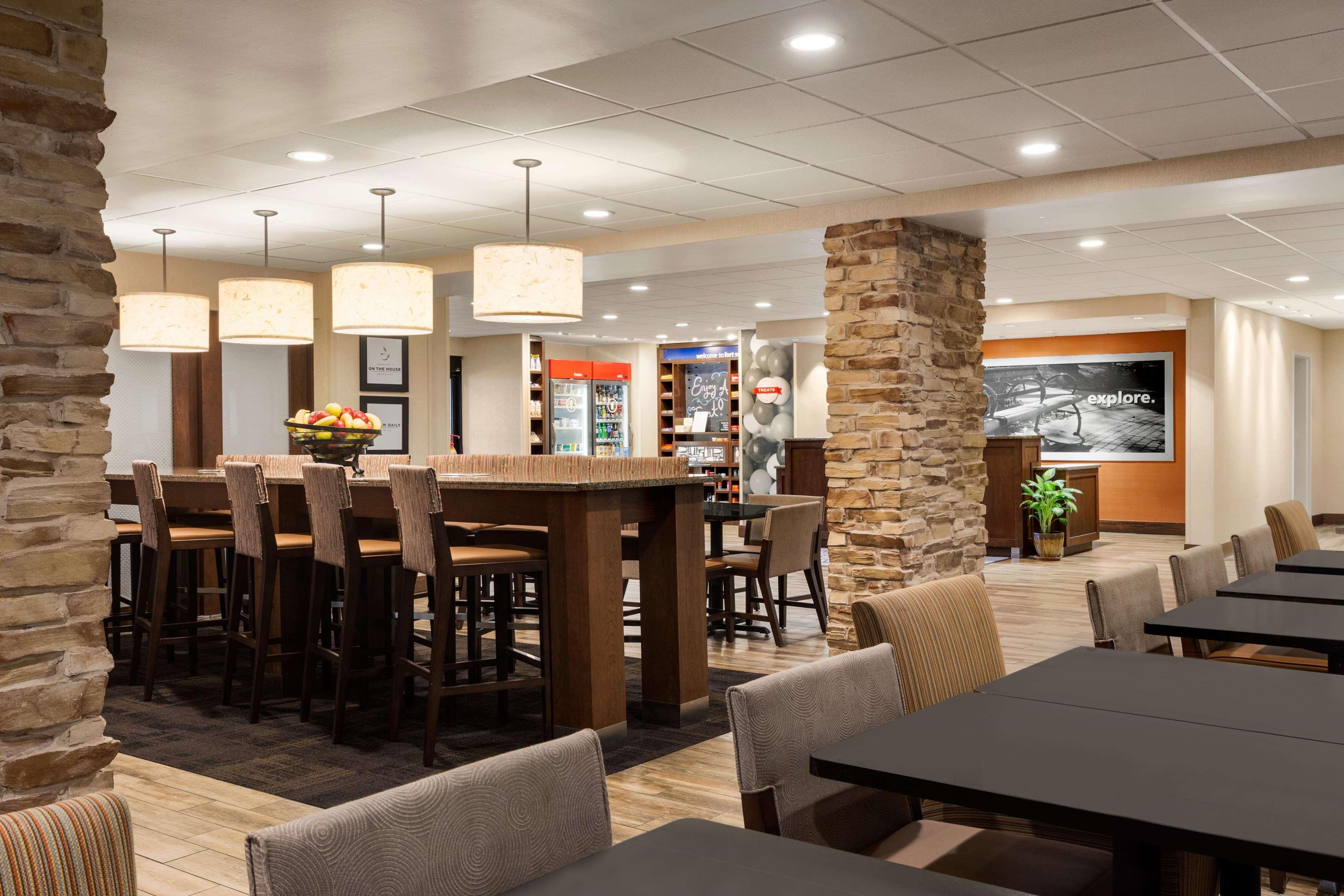 Hampton Inn By Hilton Fort Smith Exteriör bild