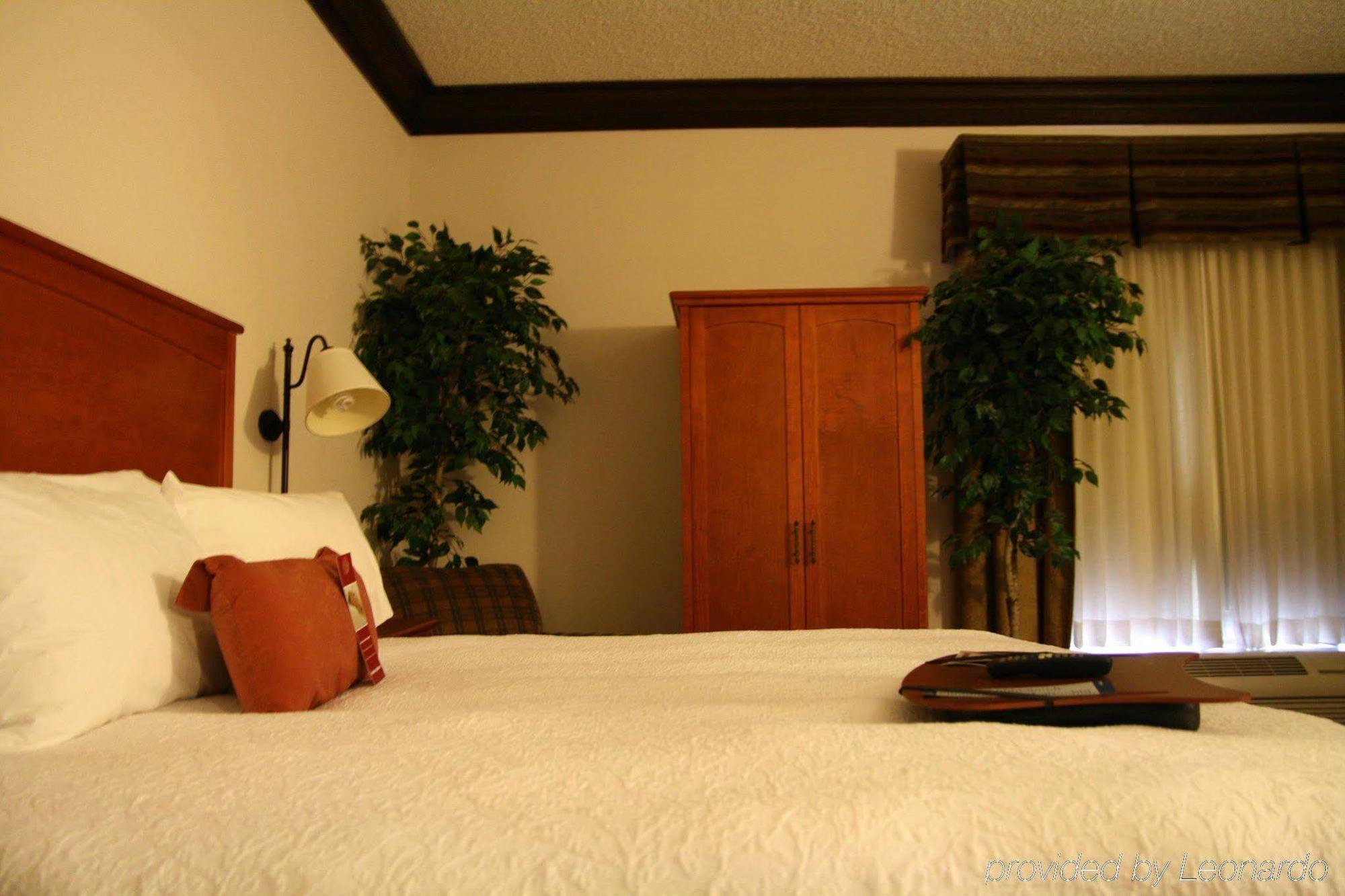 Hampton Inn By Hilton Fort Smith Rum bild